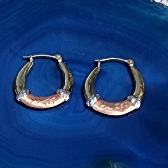 Vintage 14K Fine Tri Color Gold Diamond Cut Hollow Hoop Earrings - Picture 2 of 9